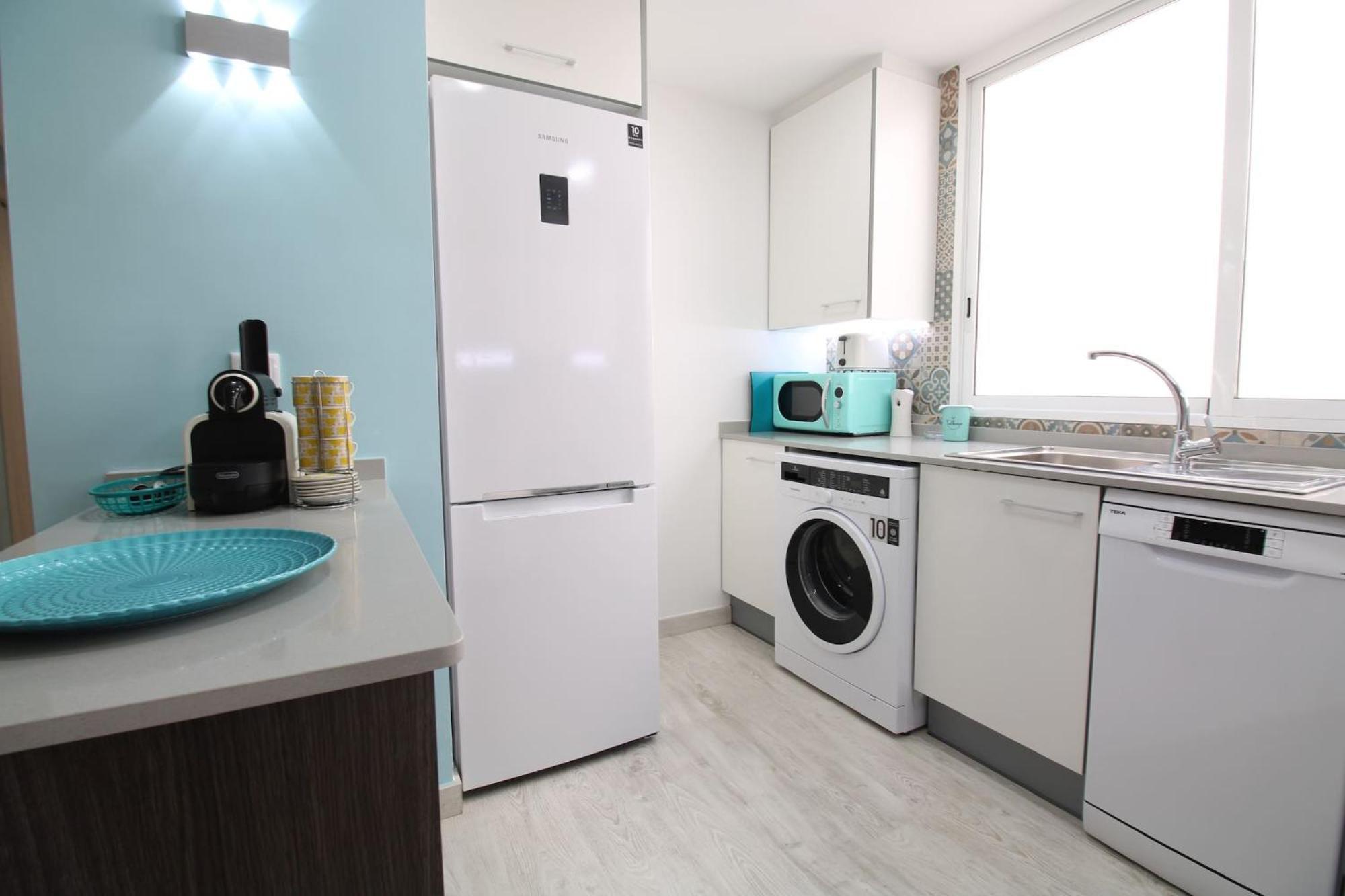 Vacansis Malvarrosa Apartment บาเลนเซีย ภายนอก รูปภาพ